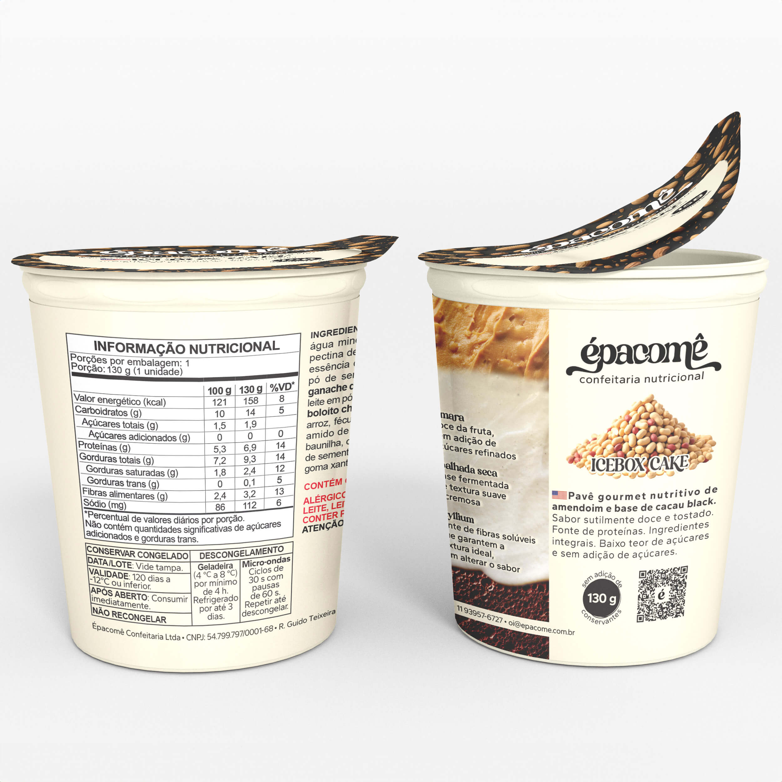 Embalagem de Icebox Cake Épacomê: pavê nutritivo americano de amendoim com base de cacau black, adoçado com tâmara e base de coalhada. Um pote fechado, um aberto com a tampa entreaberta, mostrando a tabela nutricional de 158 kcal e rica em fibras.